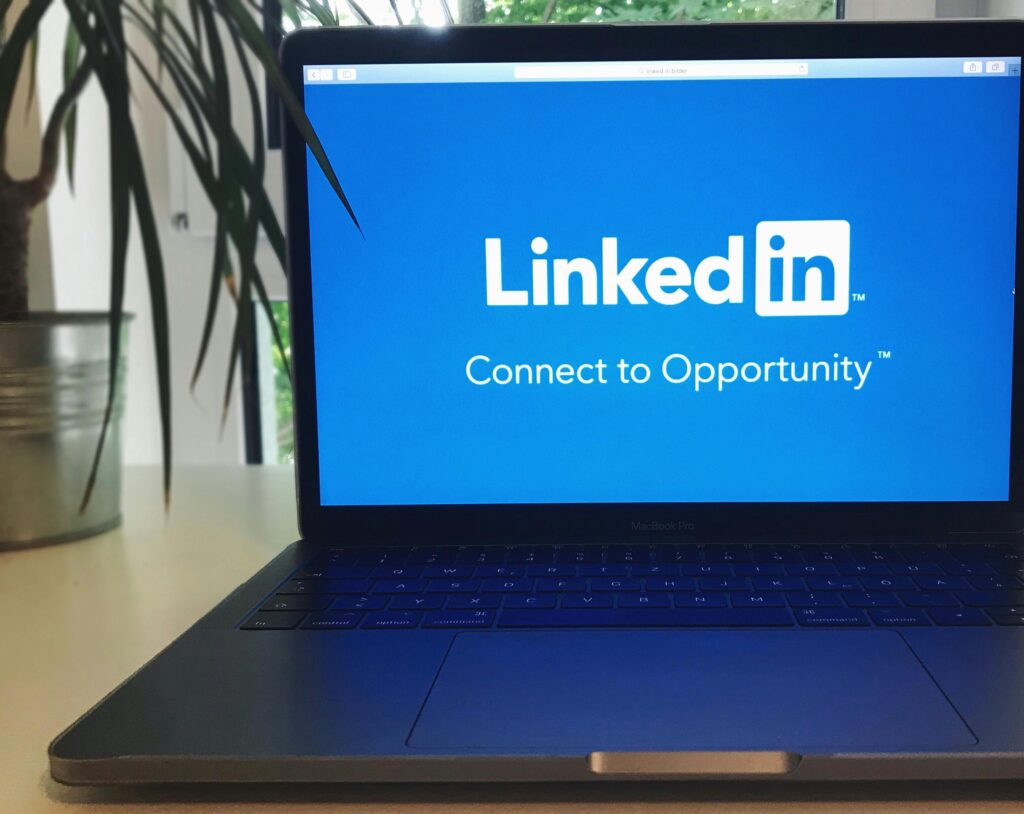 linkedin reklam yönetimi görseli